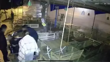 Kız kardeşe akılalmaz şaka! Görüntüler infial yarattı