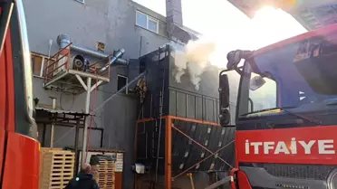 İnegöl'de Mobilya Fabrikasında Yangın