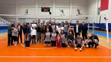 Nilüfer Belediyesi Voleybol Turnuvası Sona Erdi