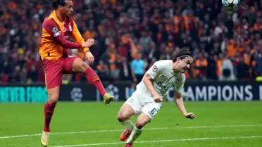 Galatasaray - Union Saint-Gilloise: İlk Yarı Golsüz Geçti