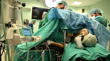 Ameliyat olurken İstanbul'u gezdi