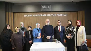 Yenişehirlioğlu, Niğde Kitap Fuarı'nda