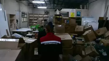 İzmir'de 30 Ton Sağlıksız Gıda Ele Geçirildi