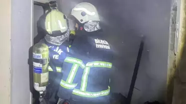 Bilecik'te Metruk Binada Yangın Çıktı