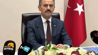 Kocaeli'de Gemide Yangın: 24 Kişi Kurtarıldı