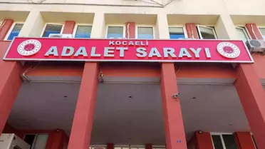 Kocaeli'de Park Yeri Kavgası: Falçata ile Yaralama