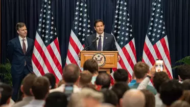 ABD, Afgan Pasaportuna Vizeyi Askıya Aldı