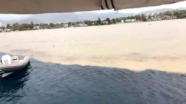 Bodrum'da sağanak yağış sonrası denizin rengi değişti