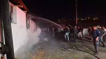 Kula'da Yangın: İki Yaralı