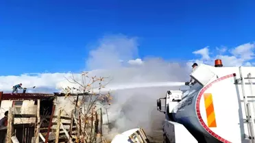 Kütahya'da Ahırda Çıkan Yangın Kısa Sürede Kontrol Altına Alındı