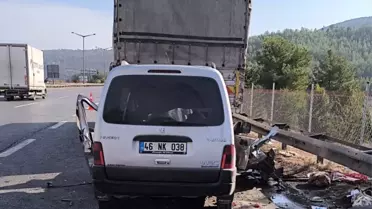 Tarsus'ta Trafik Kazası: 3 Ölü, 3 Yaralı