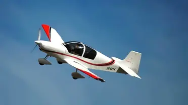 İki uçak havada çarpıştı