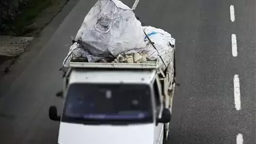 Kur'an-ı Kerim sayfaları yerlere atıldı, skandalın nedeni bambaşka çıktı