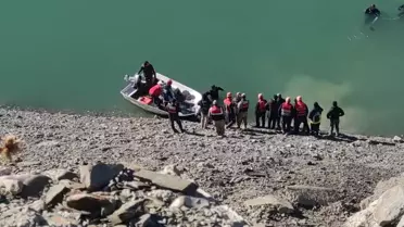 Zernek Barajı'na Araç Uçtu: 2 Ölü