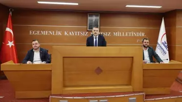 Bayrampaşa Meclis Toplantısında Borçlar ve İşten Çıkarmalar Tartışıldı