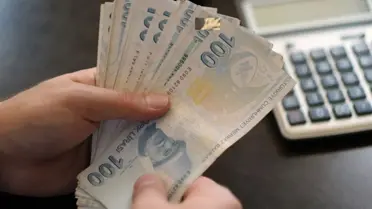 DİSK'in asgari ücret talebi: Enflasyon tek haneye düşene kadar yılda en az 2 kez güncellenmeli