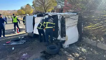 Mardin'de Otomobil Devrildi: 3 Yaralı