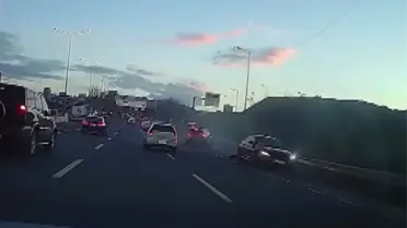 Makas Atan Sürücü Kaza Yaptı