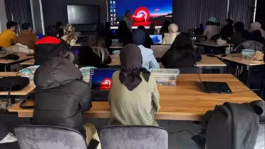 Kayseri'de Bilişim Akademisi, Öğretmen Adaylarına Robotik Kodlama Eğitimi Verdi