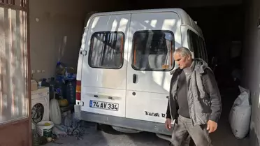 Ceza kestiği sürücünün şehit babası olduğunu öğrenince evine gidip ödenen parayı iade etti