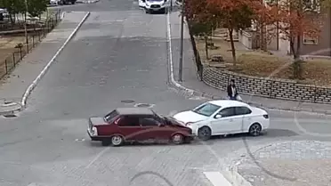 Nevşehir'de Kafa Kafaya Trafik Kazası