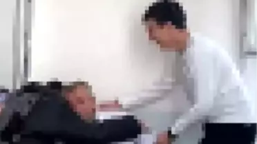 Öğrencilerden Öğretmene Saygısız Davranış