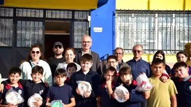 Büyükşehir'den okullara spor ekipmanı desteği