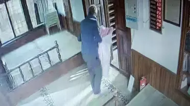 Camiden çaldığı parayı iade edince serbest kaldı