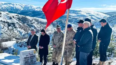 Şehit Piyade Sözleşmeli Er Emrah Gündüz dualarla anıldı