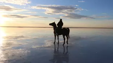 Tuz Gölü'nde Etkileyici Gün Batımı