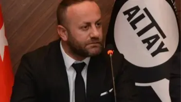 Altay'da Başkan Kanlı İstifa Etti