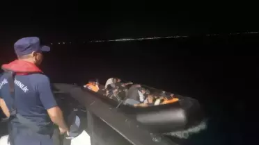 Ayvalık'ta 23 Düzensiz Göçmen Yakalandı