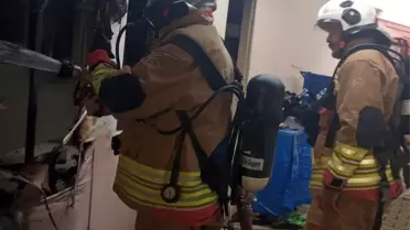 Hatay'da Konteyner Yangını Kontrol Altına Alındı