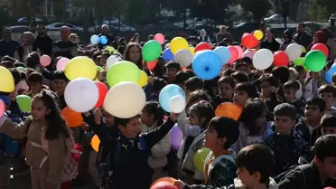 Diyarbakır'da Öğrencilere Müzik Ziyafeti