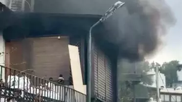 Bodrum'da Yangın: Kadın Evi Ateşe Verdi