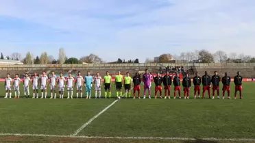 Gaziantep FK, Yalova FK'yı 2-0 Geçerek Gruplara Kaldı