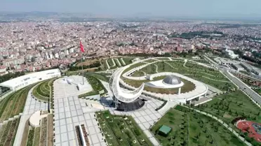 Karesi'de birleştirilmiş dükkanlardaki ruhsat krizi