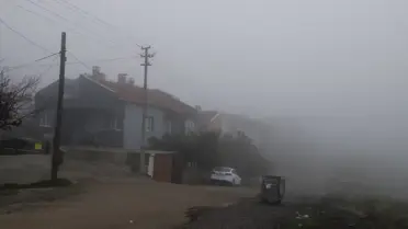 Keşan'da Yoğun Sis: Görüş Mesafesi 20 Metreye Düştü