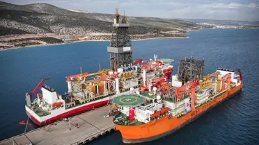 Türkiye'nin 5. ve 6. Sondaj Gemileri Taşucu'nda