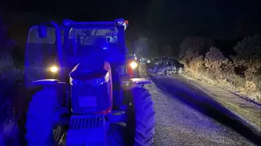 Uşak'ta Traktör ile Otomobil Çarpıştı