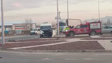Öğrenci servisi kamyonetle çarpıştı: Çok sayıda yaralı var