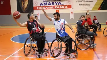 Amasya'da Protokol ve Ampute Takımı Basketbol Maçı