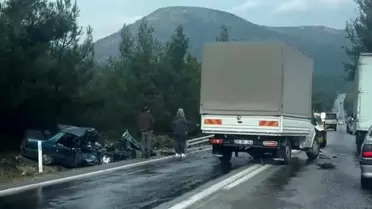 İzmir'de Feci Kaza: 2 Ölü, 3 Yaralı