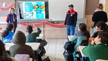 Öğrencilere Su Ürünleri Eğitimi