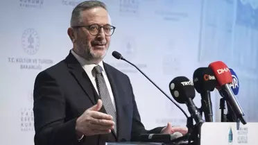 Mevlana'ya Saygı: Yazma Eser Sergisi Açıldı