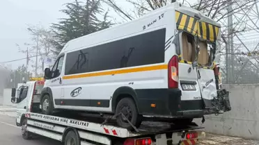 Afyonkarahisar'da Trafik Kazası: 20 Yaralı