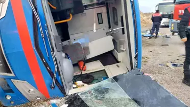 Zara'da Cezaevi Nakil Aracı Devrildi