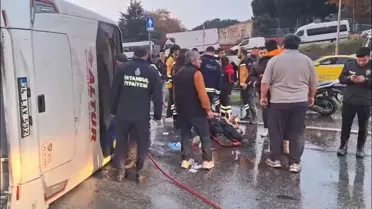 Maltepe'de servis minibüsü devrildi, yaralılar var