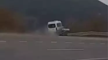 Gaziantep'te Tarım İşçilerini Taşıyan Minibüs Kazası