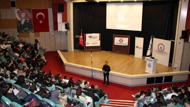 Diksiyon ve Konuşma Sanatı Eğitimi